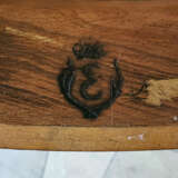 A pair of fauteuils en gondole - photo 6
