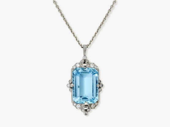 A pendant with aquamarine and diamonds - photo 1