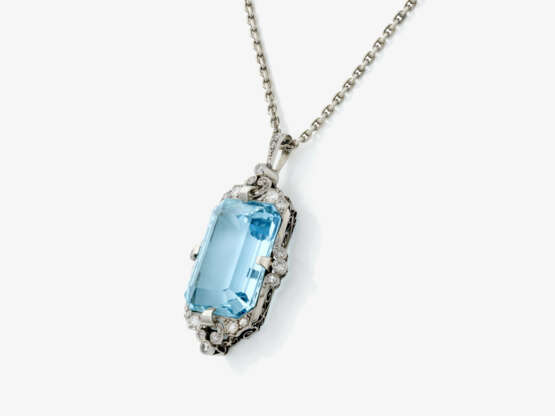 A pendant with aquamarine and diamonds - photo 2