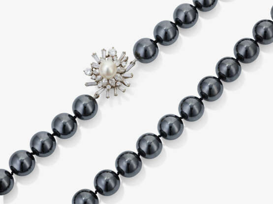 A haematite necklace with diamond clasp - photo 1