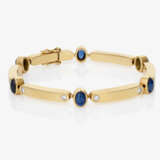A bracelet with sapphires and brilliant-cut diamonds - photo 1