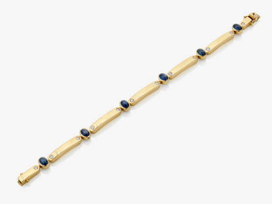 A bracelet with sapphires and brilliant-cut diamonds - photo 2