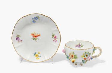 Meissen, Tasse mit Untertasse