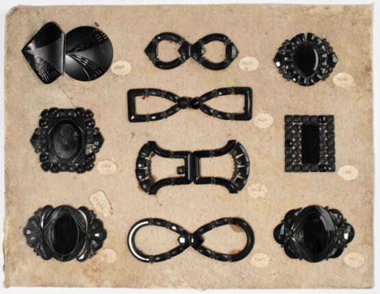 Lot: Musterkollektion "Trauerschmuck und Schliessen" - Foto 2