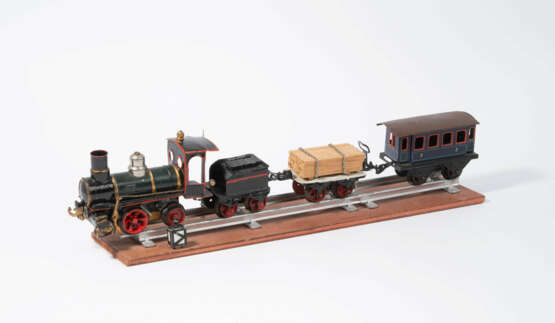 Märklin, Lokokomotive A1 mit Tender und Güterwagen - Foto 1