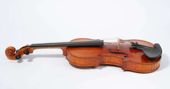 Atelier J.E. Züst, 4/4 Violine mit 2 Bögen in Koffer - photo 2