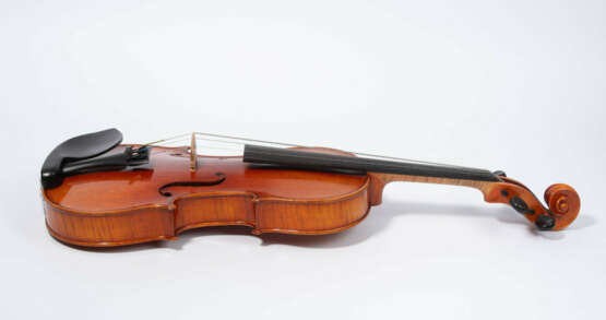 Atelier J.E. Züst, 4/4 Violine mit 2 Bögen in Koffer - photo 3