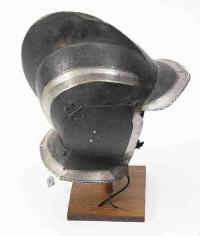 Knechtische Sturmhaube - photo 2