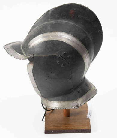 Knechtische Sturmhaube - photo 4