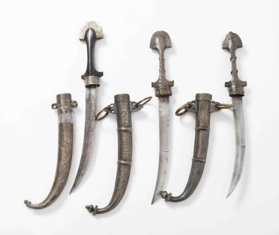 Lot: 3 Krummdolche, Koummya - photo 3