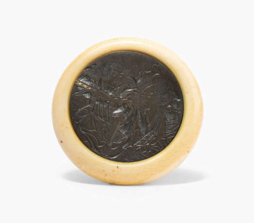 Kagamibuta-Netsuke - фото 1