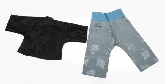 Lot: 3 Seidengewänder - photo 10