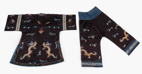Lot: 3 Seidengewänder - photo 17