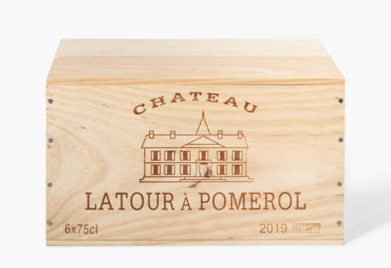 Chateau Latour à Pomerol, 2019 - фото 1