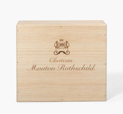 Chateau Mouton Rothschild, 2019 - photo 1