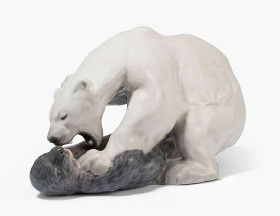 Royal Copenhagen, Tierfigurengruppe "Eisbär mit Robbe" - photo 1