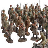 Meist LINEOL/ELASTOLIN Konvolut von ca. 101 Soldaten, VK, - photo 2