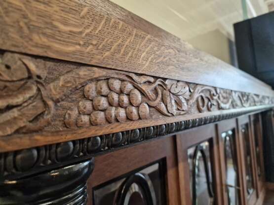 Large and elegant buffet Oak Eclecticism Early 20th century - photo 5