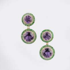 Paar feinfarbiger Amethyst Tsavorith Brillant Ohrhänger.