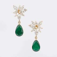 Poniros Jewellery. Paar Diamant Smaragd Ohrringe.