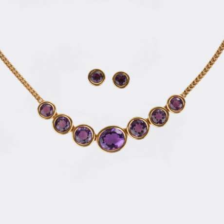 Amethyst Kette mit Paar Ohrstecker. - фото 1
