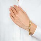 Panzerarmband mit fein-weißem Brillant-Besatz. - photo 4