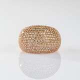 Hochkarätiger 'Bague bombée' Ring mit Fancy Brillanten. - Foto 1