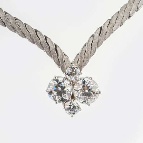 Altschliffdiamant Anhänger an Kette. - photo 1