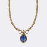 Gold Panzercollier mit Lapislazuli Skarabäus. - фото 1