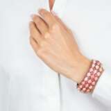 Farbfeiner Korallen Rubin Armreif mit Diamanten. - фото 3