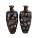 Paar Cloisonné-Vasen. JAPAN, Meiji-Zeit (1868-1912). - Foto 2