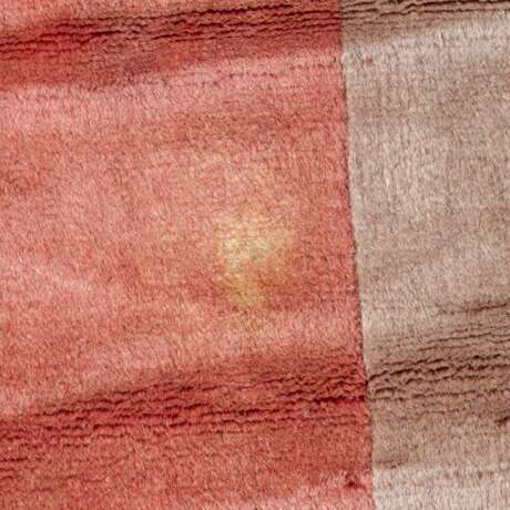 Teppich aus Wolle. CHINA, 20. Jahrhundert, 310x203 cm. - Foto 6