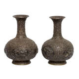Paar Vasen aus Silber. CHINA, um 1900. - фото 1