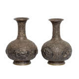 Paar Vasen aus Silber. CHINA, um 1900. - Foto 2
