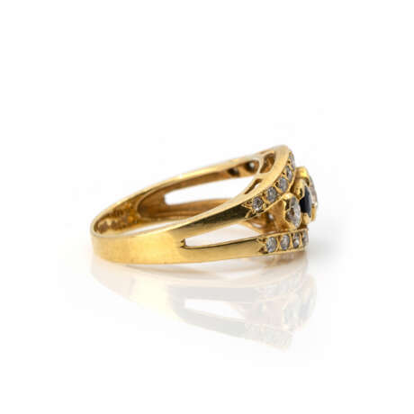 Ring mit Saphir-Diamantbesatz - photo 3