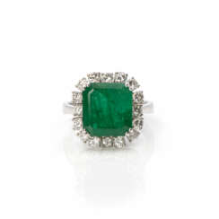 Smaragd-Diamant-Ring