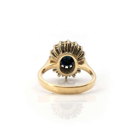 Saphir-Ring mit Diamanten-Entourage - photo 4