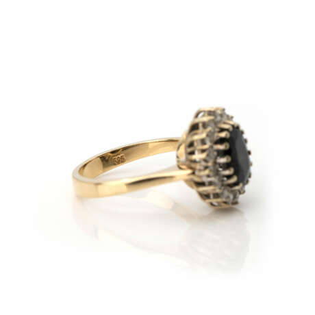 Saphir-Ring mit Diamanten-Entourage - photo 5