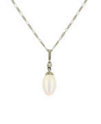 Каталог товаров. Pearl-Diamond-Pendant-Necklace