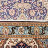 Orientteppich. PERSIEN, 20. Jahrhundert, 214x134 cm. - Foto 3