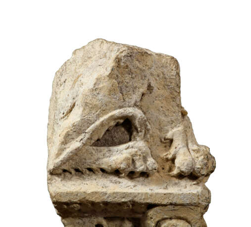 A VENETIAN CARVED STONE COLUMN CAPITAL FRAGMENT - photo 3 A VENETIAN CARVED STONE COLUMN CAPITAL FRAGMENT - photo 3