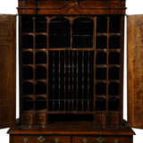 A NORTH EUROPEAN WALNUT AND MARQUETRY-INLAID CABINET-ON-CHEST - фото 5