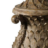 A PAIR OF PLASTER 'PINEAPPLE' TABLE LAMPS - фото 3