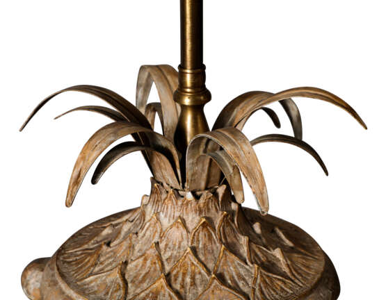A PAIR OF PLASTER 'PINEAPPLE' TABLE LAMPS - фото 4 A PAIR OF PLASTER 'PINEAPPLE' TABLE LAMPS - фото 4