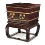 A CHINESE BRASS-MOUNTED HONGMU AND TIELIMU ICE CHEST - photo 2