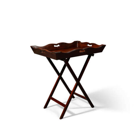 AN ENGLISH MAHOGANY BUTLER'S TRAY AND STAND - Foto 1