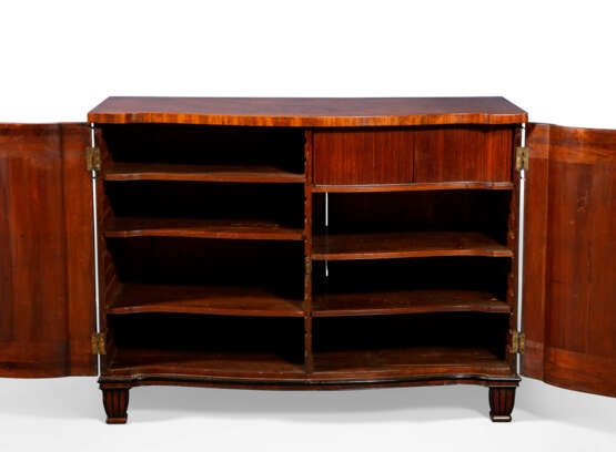 A REGENCY MAHOGANY AND PARCEL-EBONIZED COMMODE - photo 3