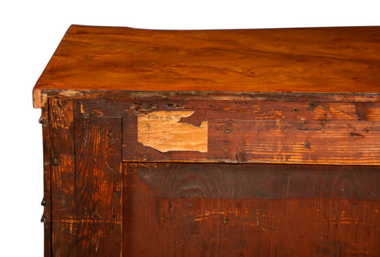 A REGENCY MAHOGANY AND PARCEL-EBONIZED COMMODE - photo 4