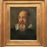 Maler 19 Jh. "Brustbildnis des Gelehrten Galileo Galilei", Öl/ Lw., craqueliert, unsign., 30x24 cm, Rahmen - Foto 1