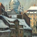 Schirmer, Hans (1882 Harburg-1965 Dresden) "Verschneite Stadtansicht mit Kirche im Hintergrund", Öl/ Lw., sign. u.l., 55x35 cm, Rahmen - photo 1